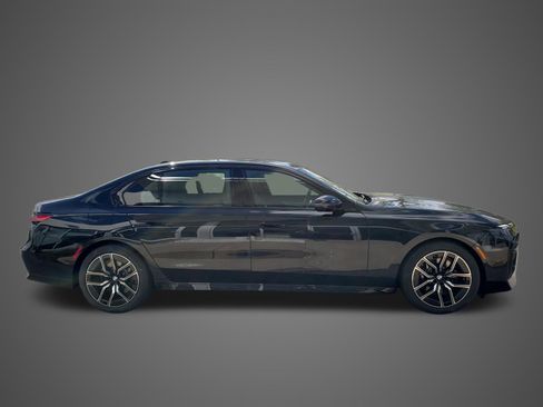 New 2026 BMW 740i xDrive AWD/4WD image 5