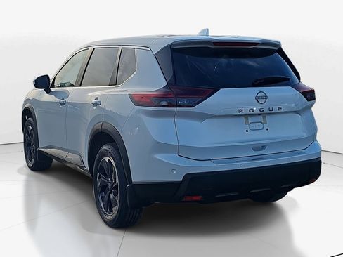 New 2026 Nissan Rogue SV FWD image 8