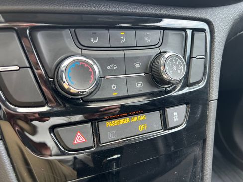 Used 2018 Buick Encore Preferred AWD/4WD image 26