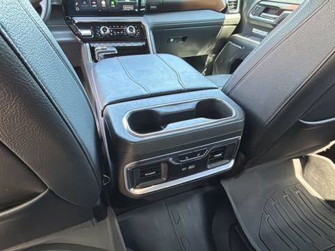 Used 2025 GMC Sierra 1500 Denali w/ Denali Reserve Package AWD/4WD image 21