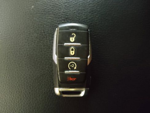 Used 2019 RAM 1500 Big Horn AWD/4WD image 32
