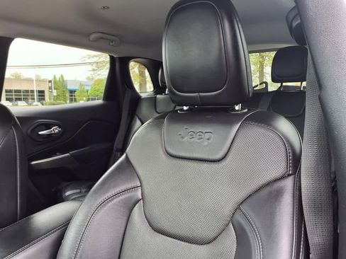 Certified 2020 Jeep Cherokee Limited AWD/4WD image 17