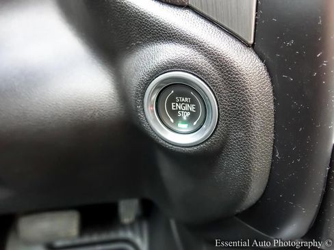 Used 2023 GMC Sierra 2500 Denali w/ Denali Ultimate Package image 17