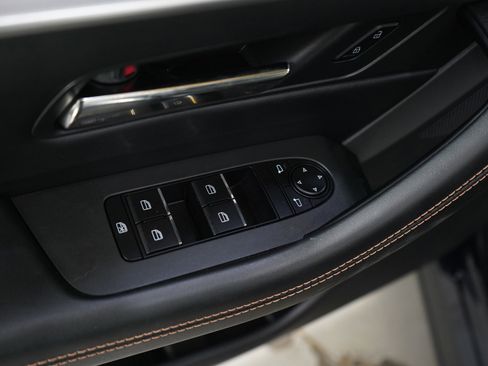 Certified 2024 MAZDA CX-90 Plug-In Hybrid w/ Preferred AWD/4WD image 22