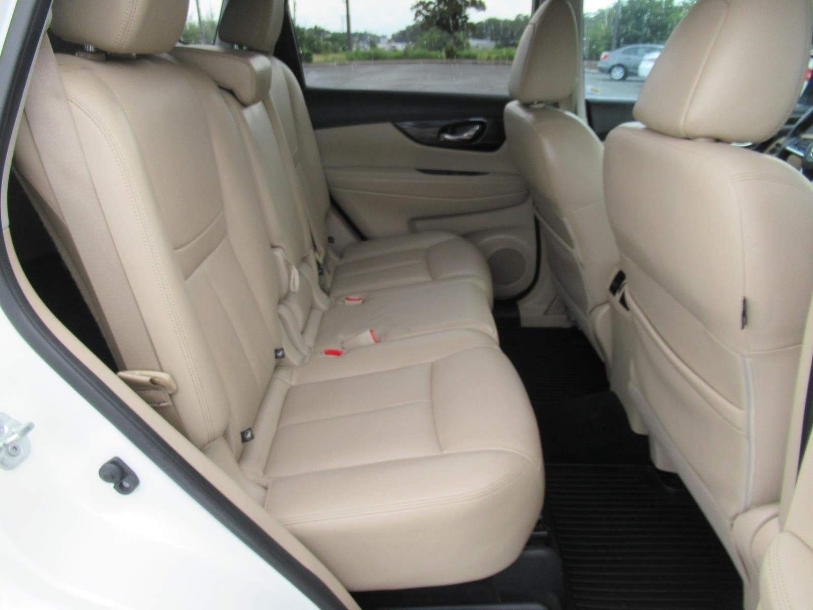Used 2018 Nissan Rogue SL w/ Premium Package FWD image 34