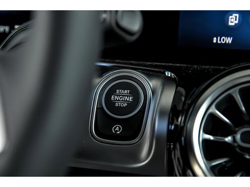 Certified 2025 Mercedes-Benz GLB 250 4MATIC image 19