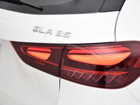 New 2026 Mercedes-Benz GLA 35 AMG 4MATIC image 14