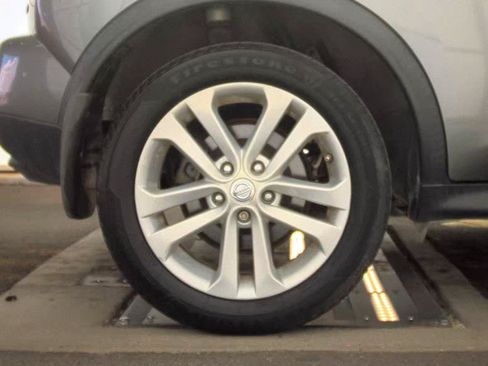 Used 2012 Nissan Juke SL FWD image 12