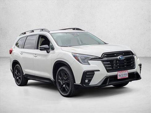 Used 2023 Subaru Ascent Onyx Edition AWD/4WD image 4