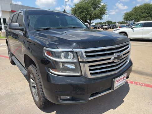 Used 2020 Chevrolet Tahoe LT w/ Luxury Package AWD/4WD image 4