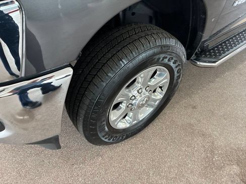 Certified 2025 RAM 2500 Big Horn AWD/4WD image 5