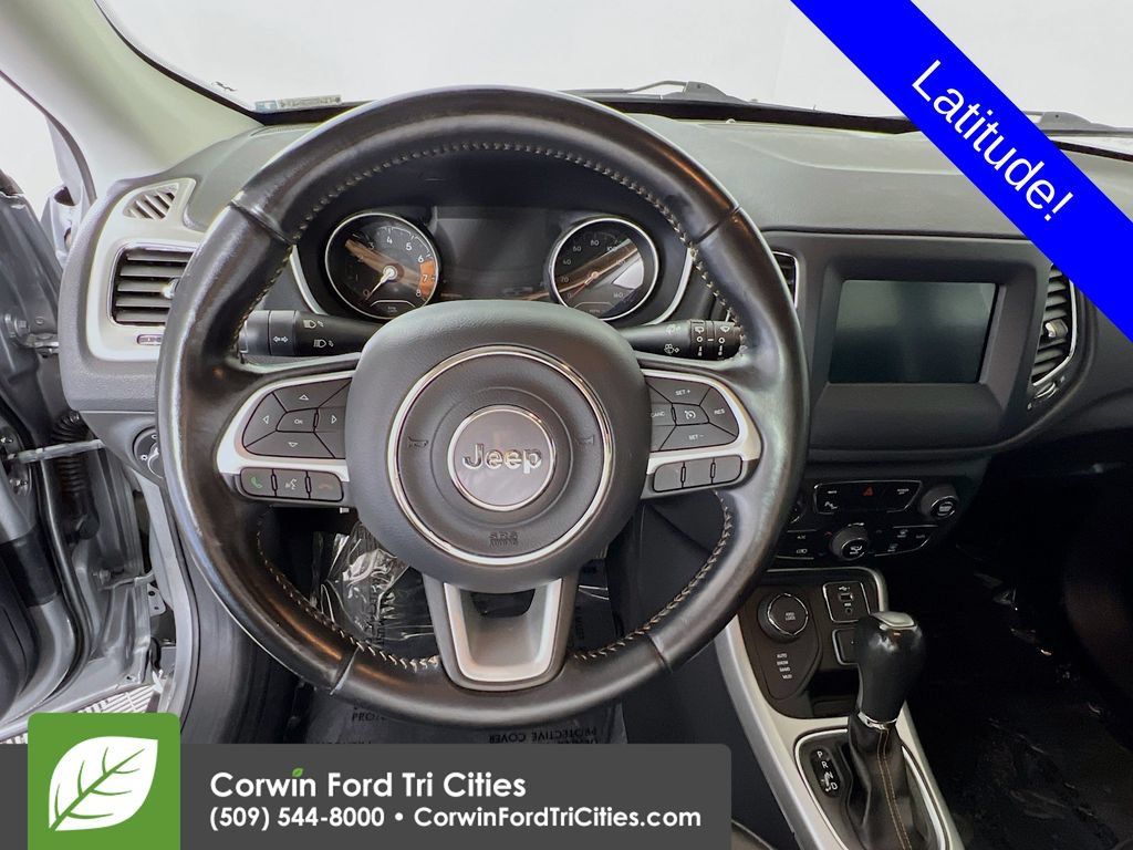 Used 2020 Jeep Compass Latitude w/ Popular Equipment Group AWD/4WD image 8