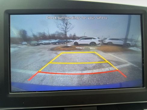 Used 2022 Hyundai Elantra SEL w/ Cargo Package image 17