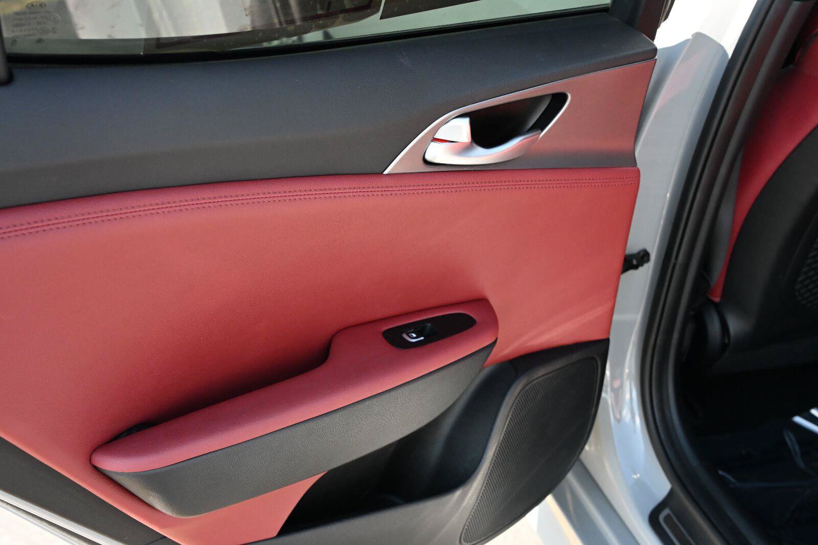 Used 2021 Kia Stinger GT AWD/4WD image 18