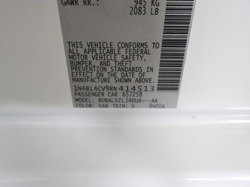 Used 2024 Nissan Altima 2.5 SR FWD image 44