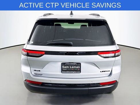 New 2025 Jeep Grand Cherokee Limited w/ Black Appearance Package image 6