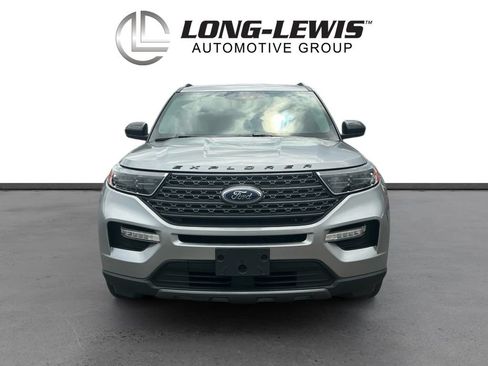 Used 2023 Ford Explorer XLT w/ Equipment Group 202A RWD image 11
