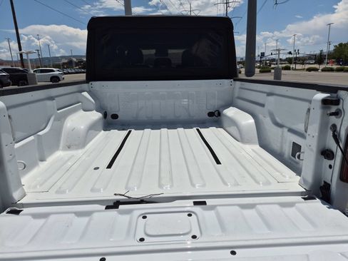 Used 2022 Jeep Gladiator Mojave w/ LED Lighting Group AWD/4WD image 28