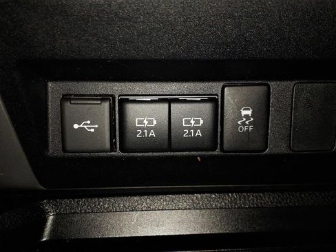 Used 2021 Toyota Tundra SR5 w/ SR5 Leather Package RWD image 23