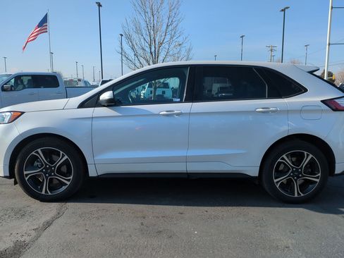 Used 2019 Ford Edge ST w/ Convenience Package image 9