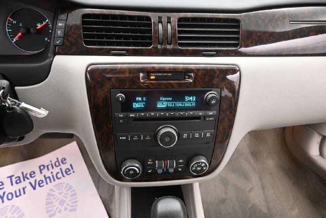 Used 2014 Chevrolet Impala LTZ FWD image 32