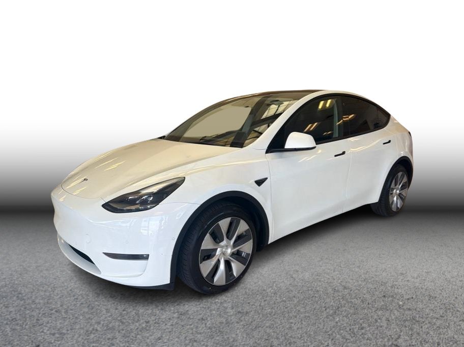 Used 2022 Tesla Model Y Long Range AWD/4WD image 1
