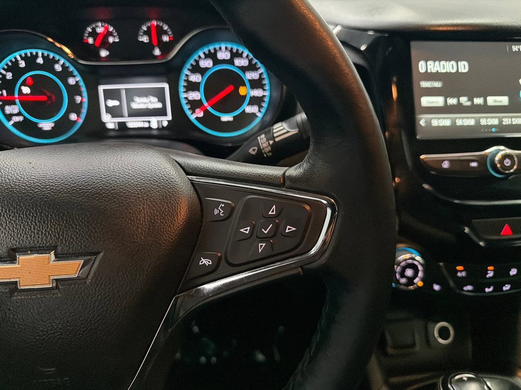 Used 2017 Chevrolet Cruze Premier FWD image 25