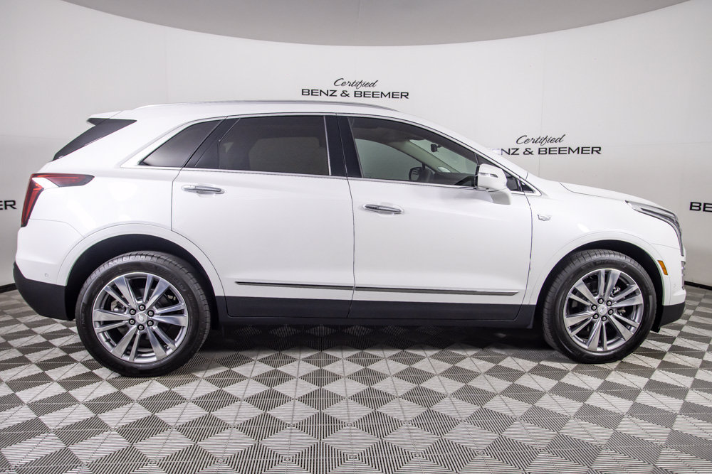 Used 2026 Cadillac XT5 Premium Luxury w/ Driver Assist Package AWD/4WD image 3