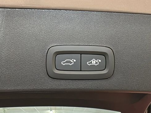 New 2026 Volvo XC40 B5 Plus w/ Climate Package image 30