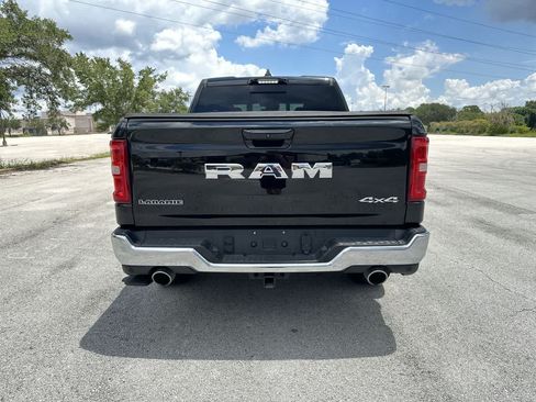 Used 2025 RAM 1500 Laramie w/ Advanced Safety Group II AWD/4WD image 13