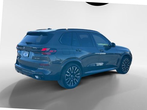 Used 2026 BMW X5 xDrive40i w/ M Sport Package AWD/4WD image 6
