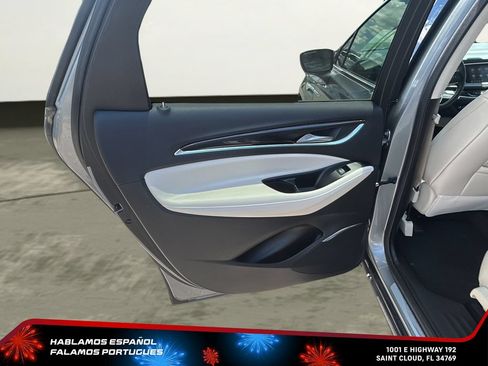 Used 2023 Buick Enclave Essence FWD image 22