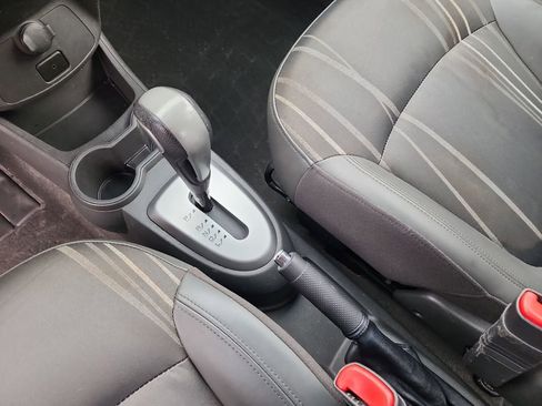 Used 2014 Chevrolet Spark LS image 32