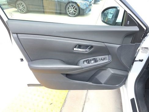 Used 2022 Nissan Sentra SV w/ All-Weather Package image 11