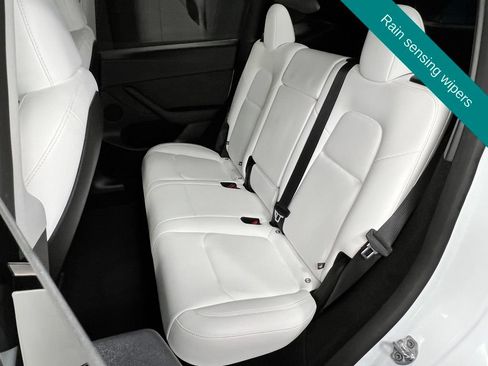 Used 2025 Tesla Model Y Long Range RWD image 14