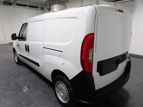 Used 2021 RAM ProMaster City Tradesman image 5