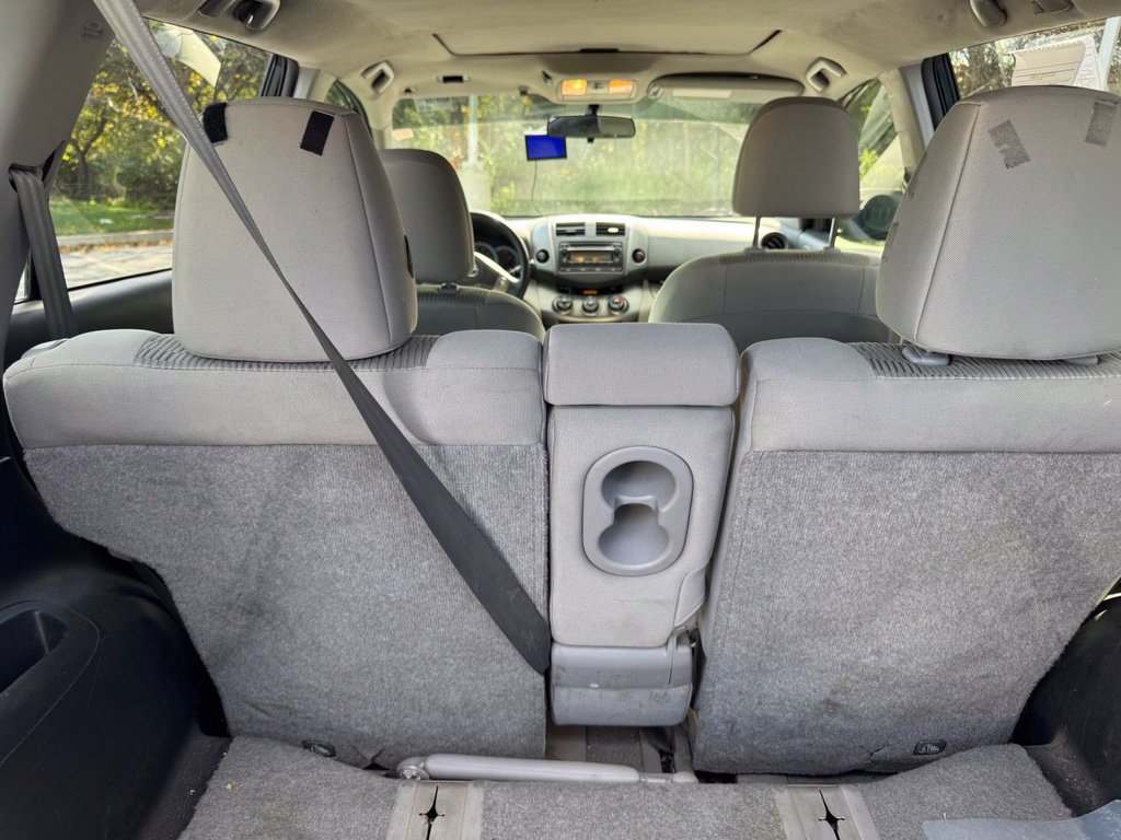 Used 2012 Toyota RAV4 4WD w/ Value Pkg image 32