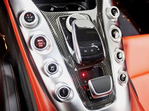 Used 2016 Mercedes-Benz AMG GT S image 26
