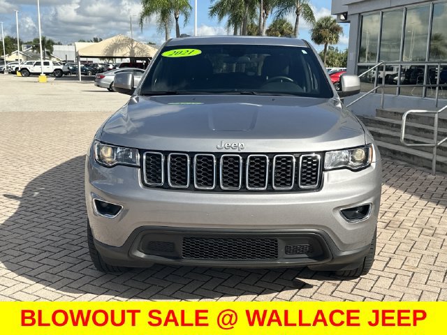 Certified 2021 Jeep Grand Cherokee Laredo RWD image 3