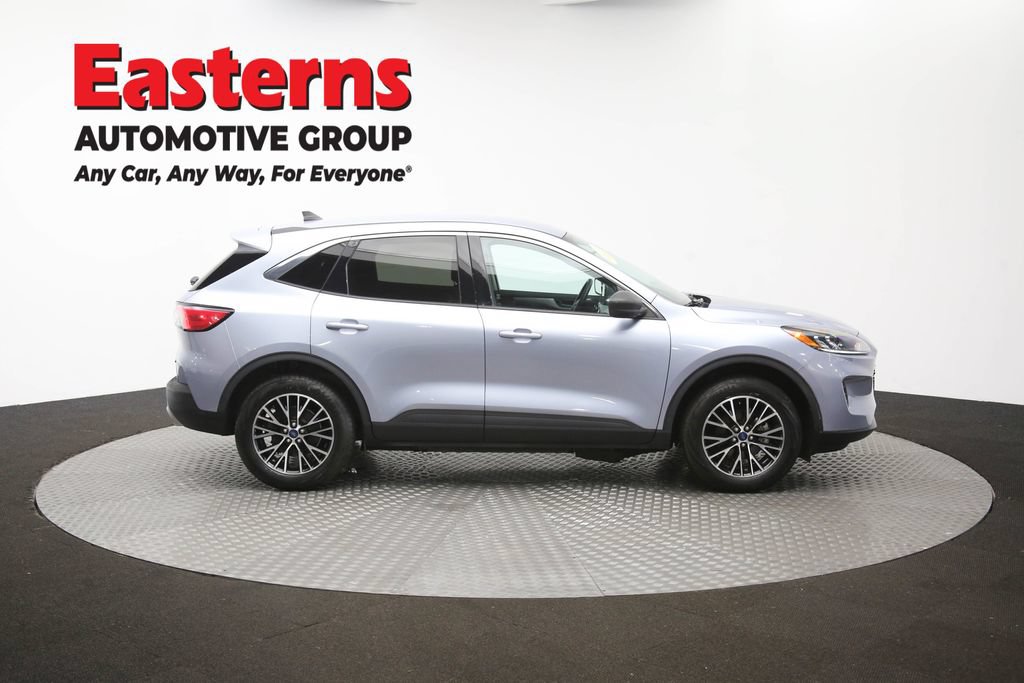 Used 2022 Ford Escape SE w/ Convenience Package FWD image 48