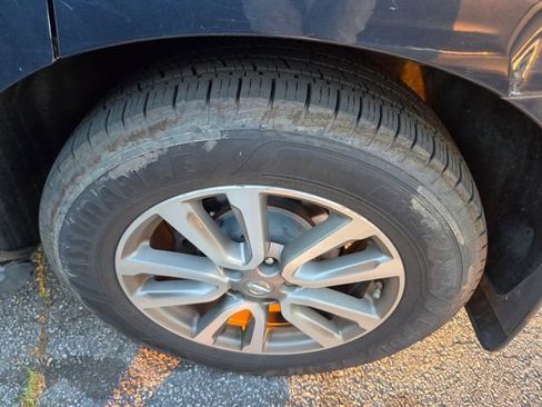 Used 2013 Nissan Pathfinder SL w/ Trailer Tow Pkg FWD image 7
