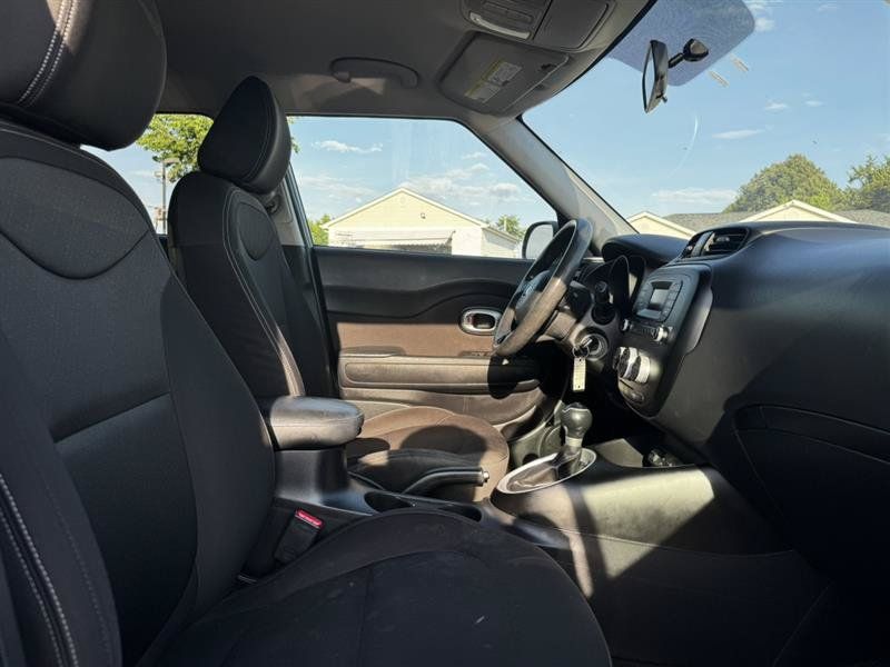 Used 2016 Kia Soul FWD image 20