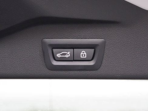 Used 2023 BMW X5 sDrive40i w/ Premium Package RWD image 39