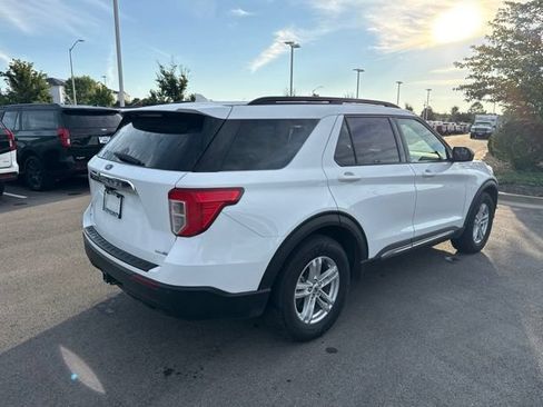 Used 2020 Ford Explorer XLT w/ Comfort Package AWD/4WD image 7