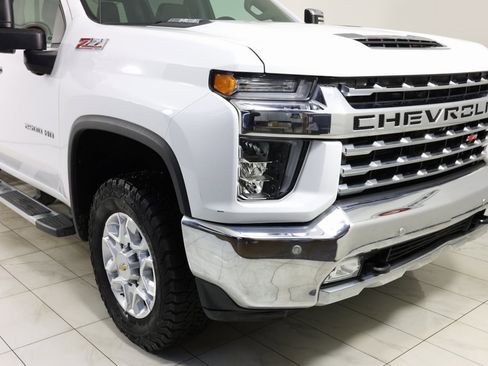 Used 2022 Chevrolet Silverado 2500 LTZ w/ LTZ Convenience Package image 37