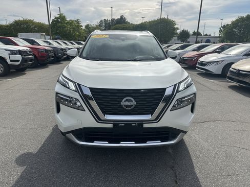 Used 2023 Nissan Rogue Platinum w/ Platinum Premium Package image 2