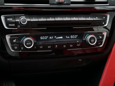 Used 2018 BMW M4 Convertible image 23