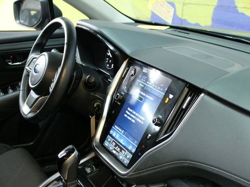 Used 2025 Subaru Outback Premium w/ Popular Package #1A image 10