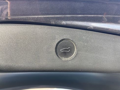 Used 2023 Tesla Model 3 Standard Range RWD image 27