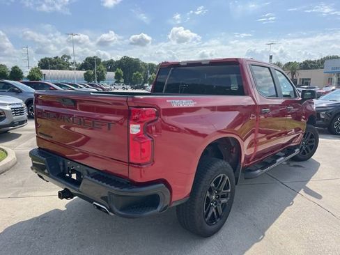 Used 2021 Chevrolet Silverado 1500 Custom Trail Boss w/ LPO, Dark Essentials Package AWD/4WD image 9